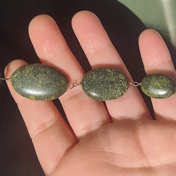Leather necklace,3 coral stones,silver wire,11 inches long, it stretches - Picture 3 of 4